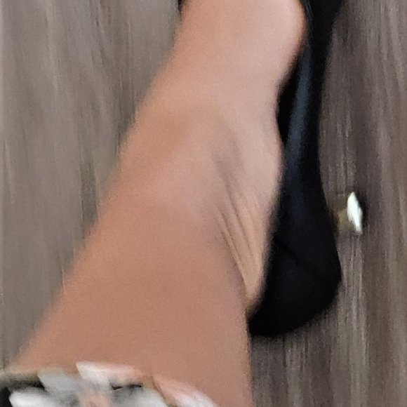 Black Stiletto mid heeled gold metal pointed toe court pumps shoes EU 38 US 7 - Picture 2 of 3